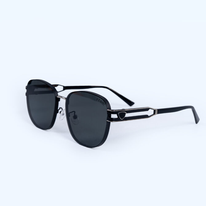 Luxury Oval Shades Black Color Women's Sunglass